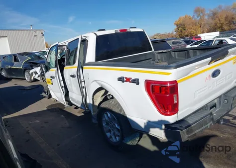 2021 Ford F-150 Xlt z USA, uszkodzony, nr VIN 1FTFW1E83MKF08759